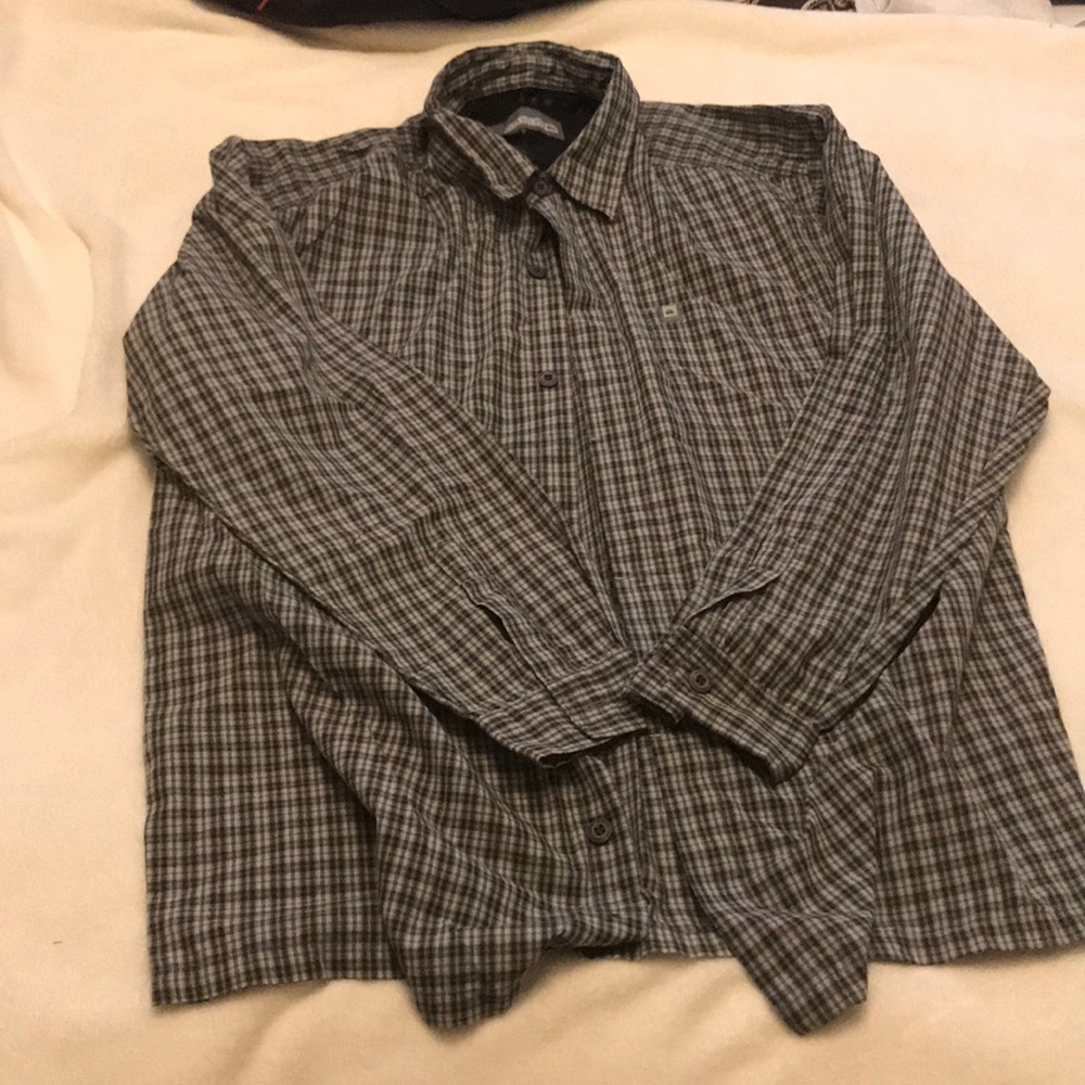 L Quiksilver Button Up